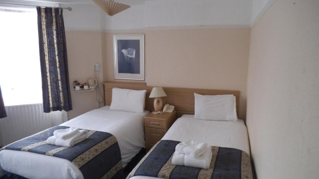 Belle Vue House Hotel レディング 部屋 写真